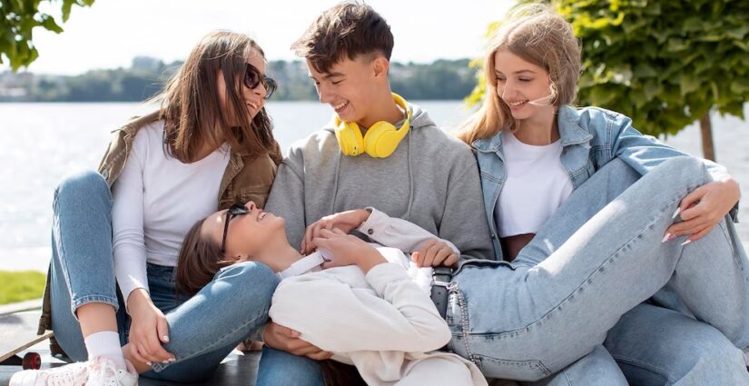 Adolescentes de vacaciones: cómo aprovechar el descanso para darles autonomía sin resignar límites