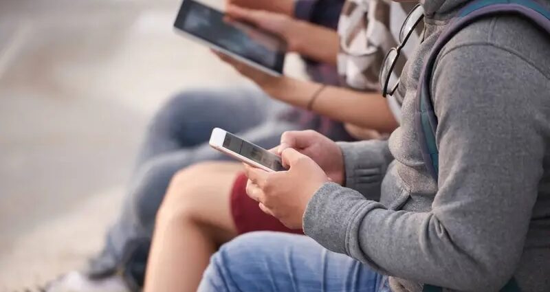 Instituto de Neurología Cognitiva: «El algoritmo tiene efectos directos en la autoestima y el desarrollo emocional de los adolescentes»